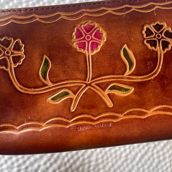 Vintage Women's Antiqued Brown Genuine Leather Embossed Floral Rare Wallet - Picture 4 of 9